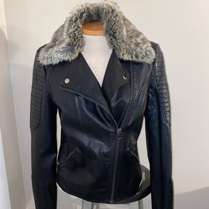 Vegan Leather Moto Jacket w/ Faux Fur Collar Size Small